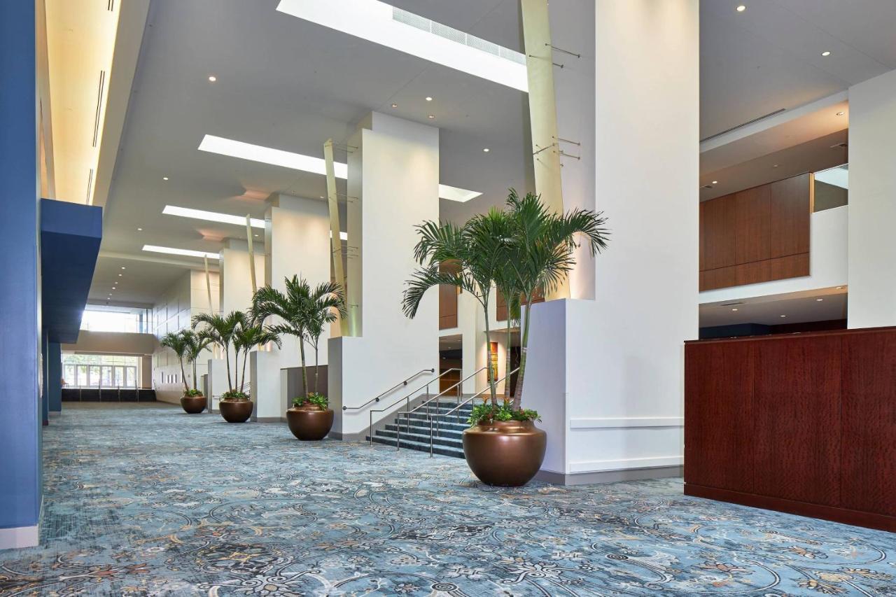 Renaissance Montgomery Hotel & Spa At The Convention Center Екстериор снимка