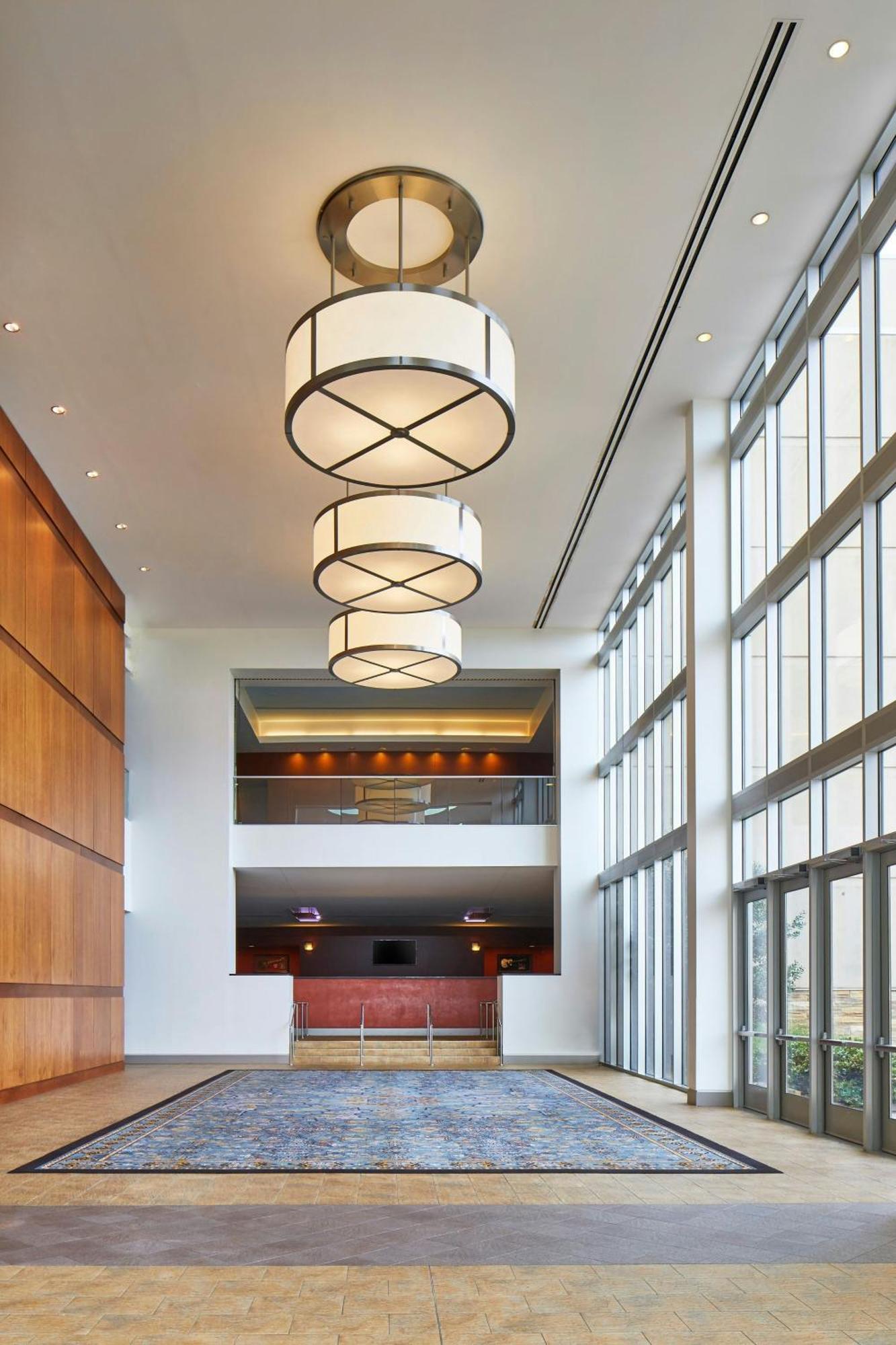 Renaissance Montgomery Hotel & Spa At The Convention Center Екстериор снимка